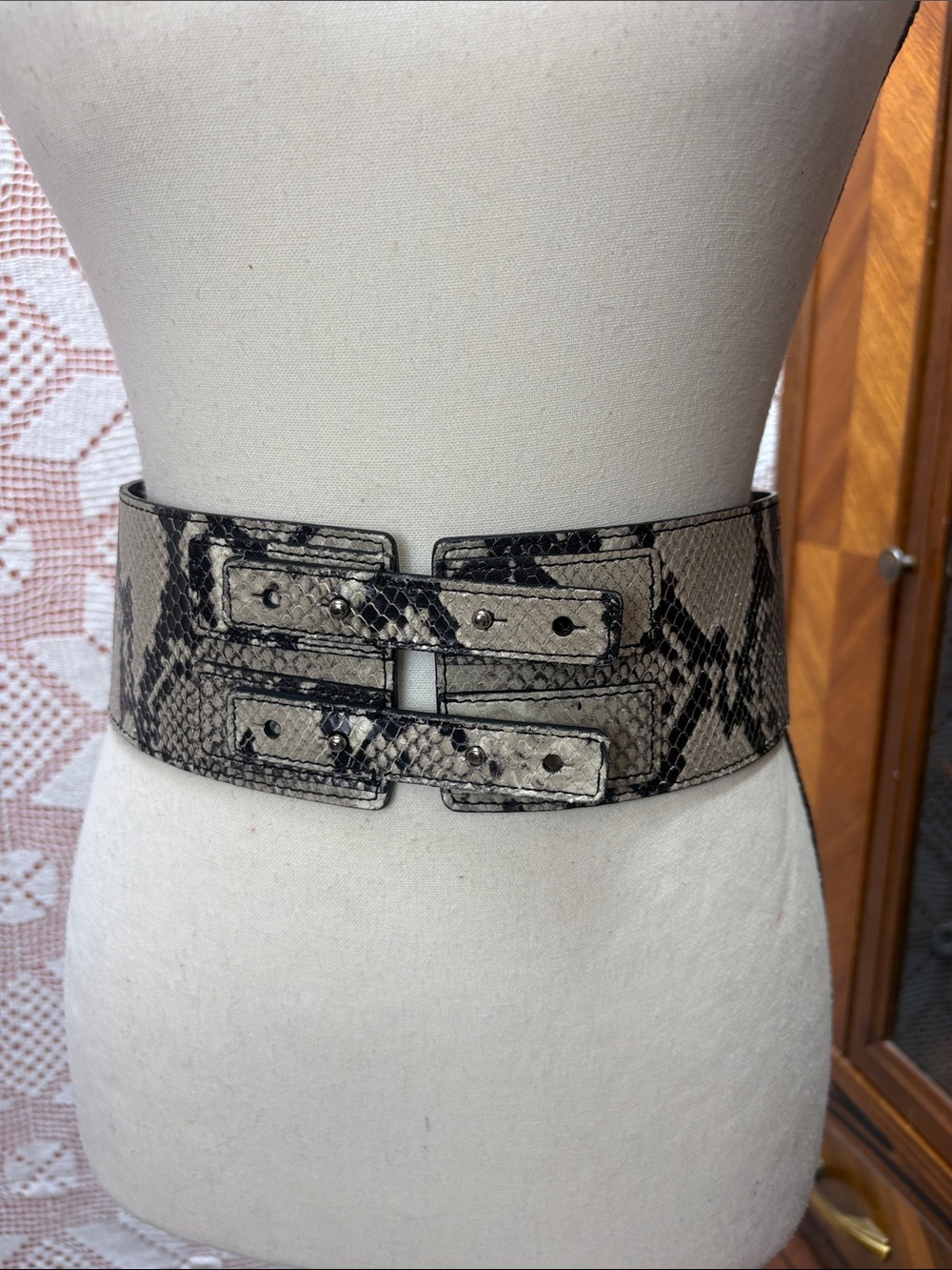 Club Monaco Kara wide waist belt in black/white python print genuine leather Sm